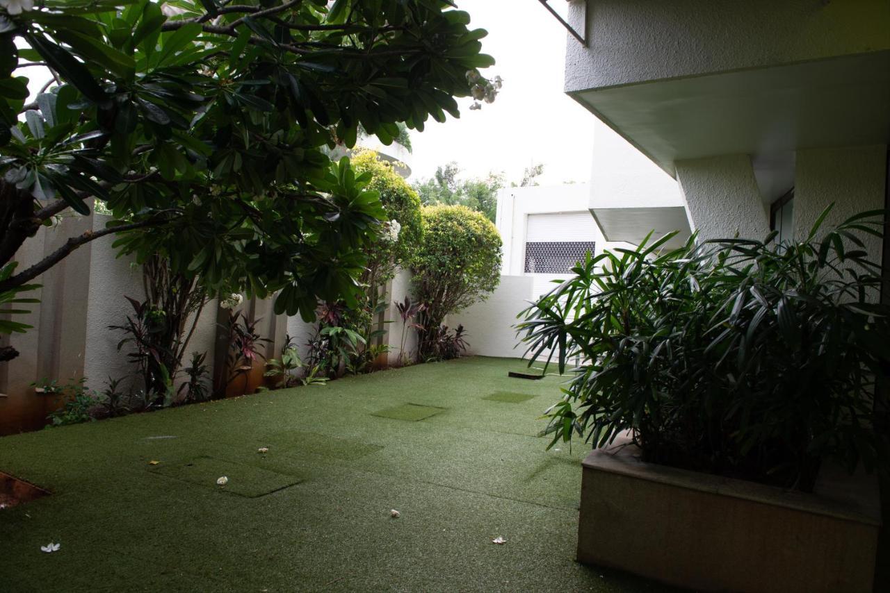Monarch Montvert Pune Luaran gambar